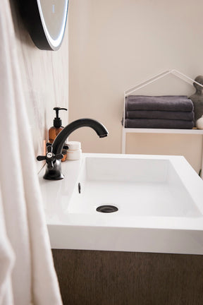 24" Chianti Single Sink Bathroom Vanity, Whitewashed Walnut, Matte Black w/ Countertop